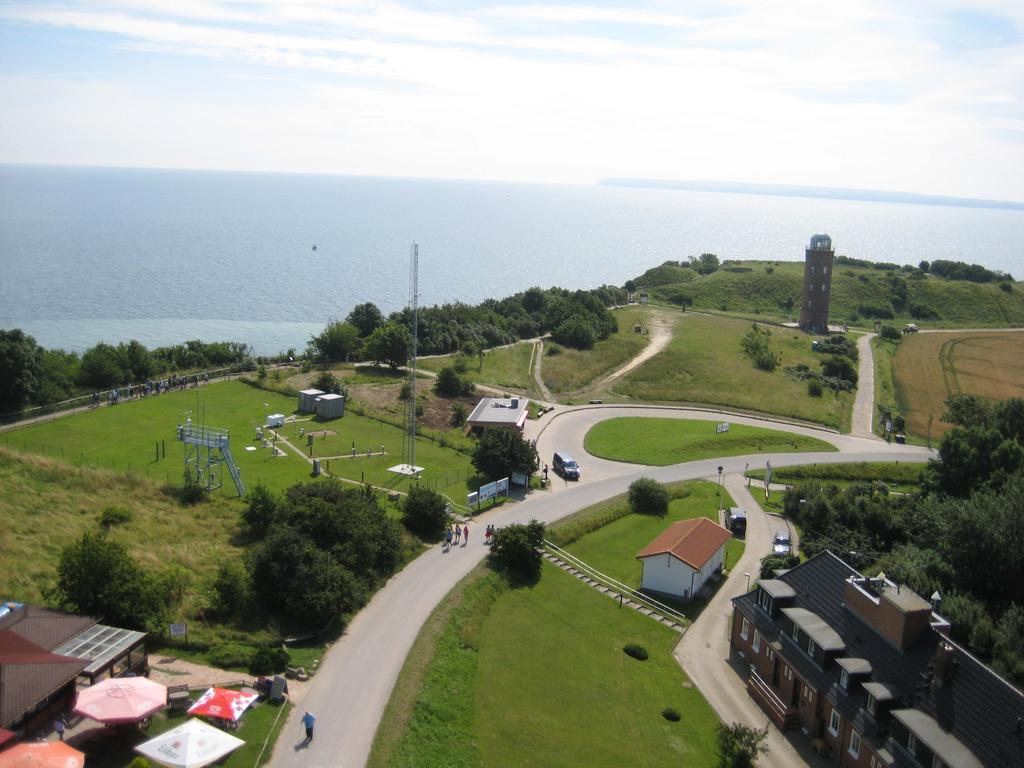 Ferienwohnungen Rügen Findling Breege Exterior foto