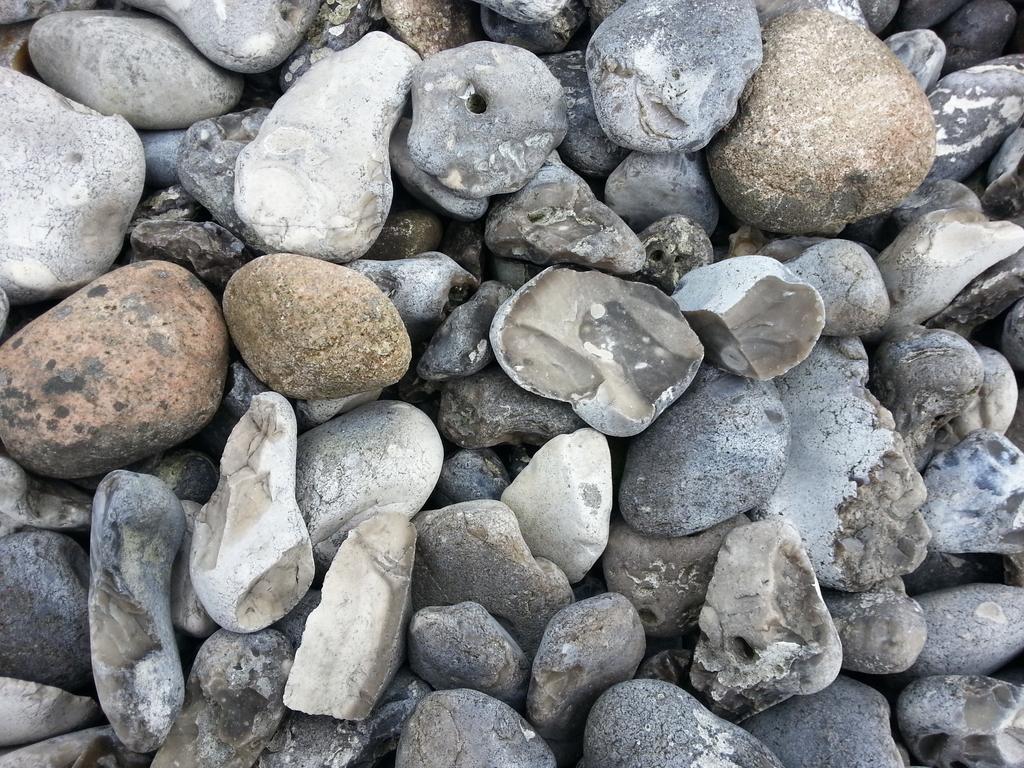 Ferienwohnungen Rügen Findling Breege Exterior foto