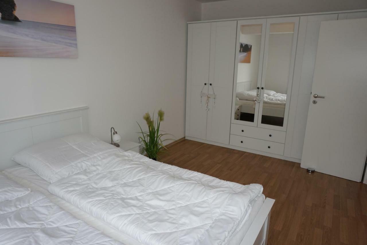 Ferienwohnungen Rügen Findling Breege Exterior foto